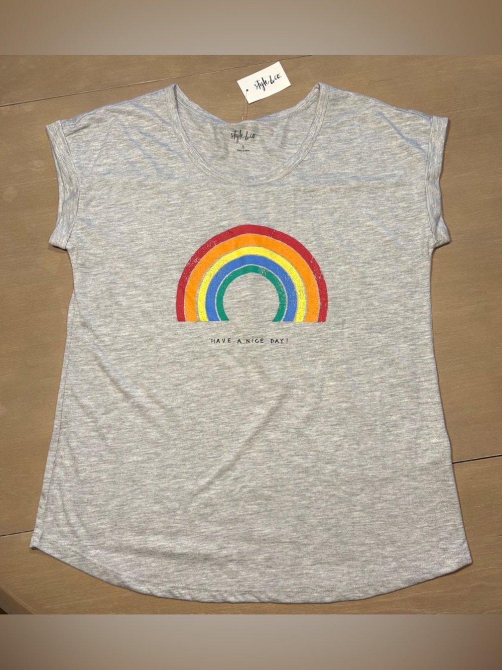 6/$20 Style & Co. Heather Gray Rainbow Graphic Tee Small NWT
